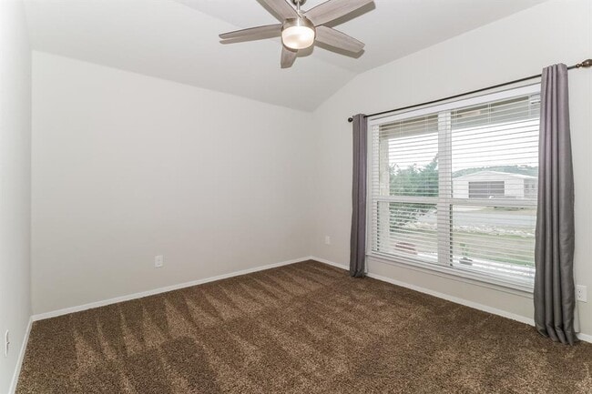 Building Photo - 21606 Bluejay Blvd