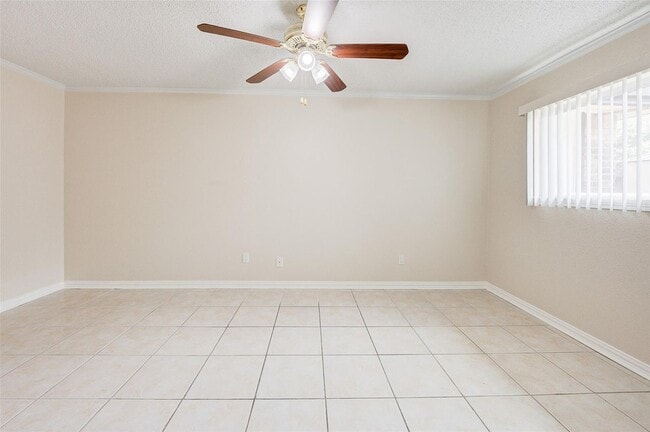 Building Photo - 12028 Mighty Oak Dr