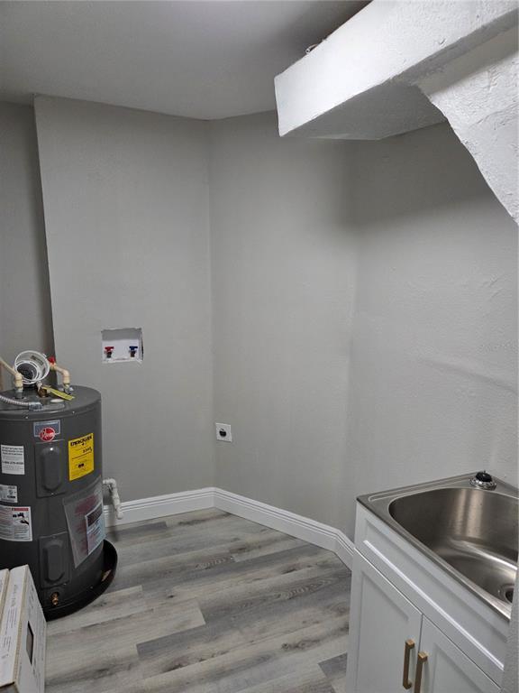 Building Photo - 9004 Tudor Dr