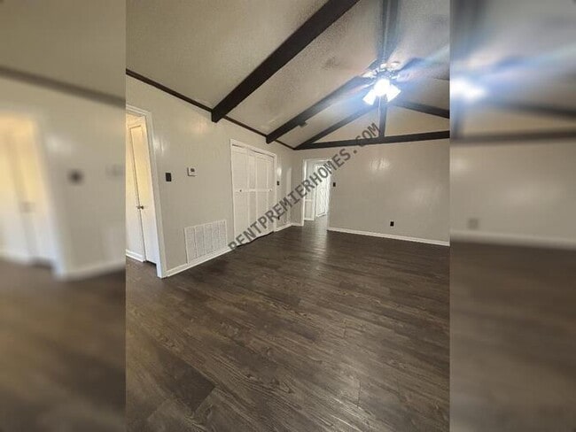 Building Photo - 1216 Green Mountain Dr