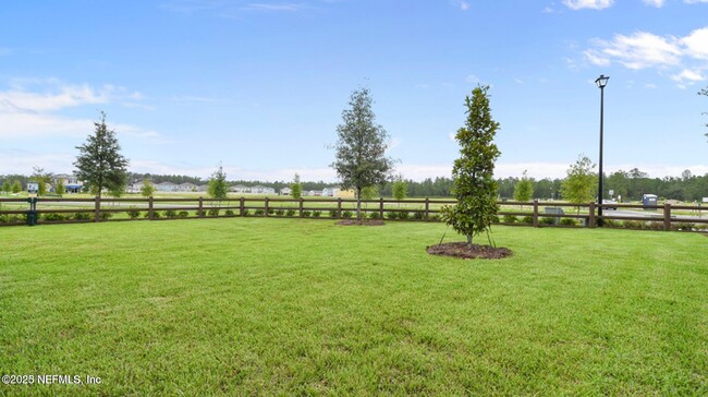 Building Photo - 3960 Cloverdale Ct