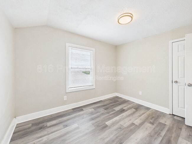 Building Photo - 4417 Wayne Ave