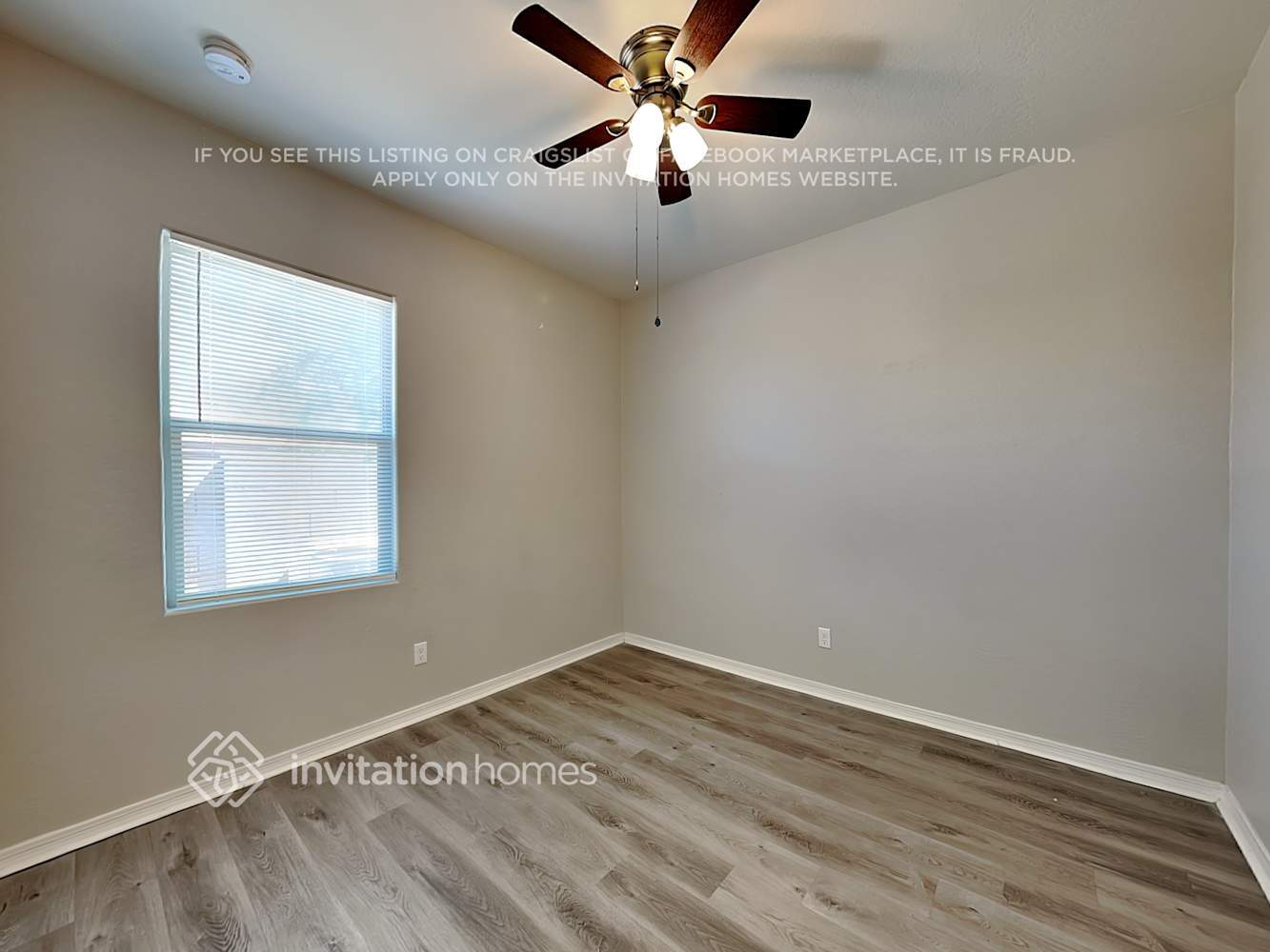 Building Photo - 24446 W Sheraton Ln