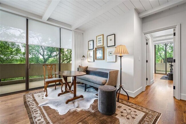 Building Photo - 2575 Peachtree Rd