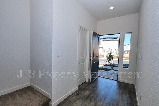 Building Photo - 716 Franklin St