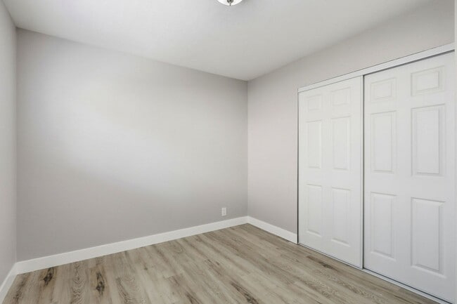 Building Photo - Stylish and Spacious Milpitas Home with Large Deck and Backyard