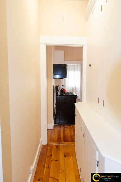 Building Photo - 133 Otis St