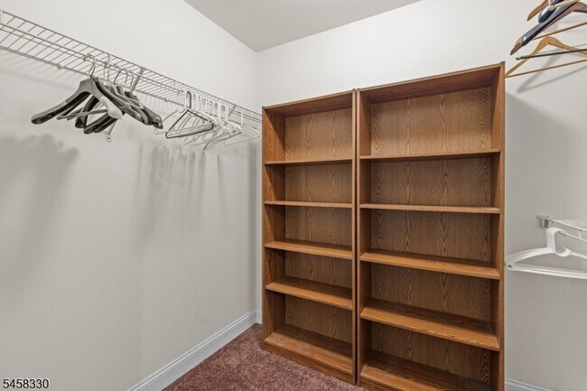 Building Photo - 52 Parkside Dr