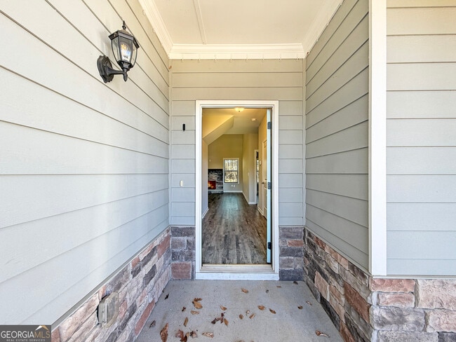 Building Photo - 6369 Woodland Station Dr