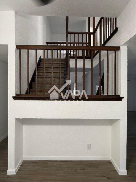 Building Photo - 7102 Grassy Trail