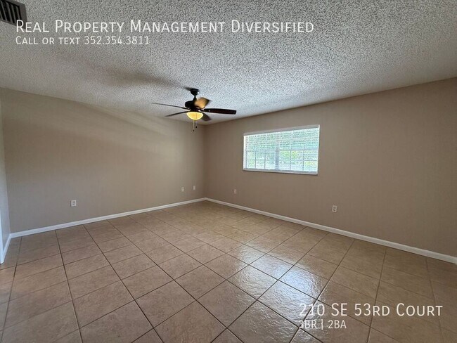 Building Photo - 210 SE 53rd Ct