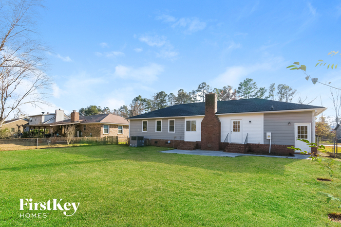 Building Photo - 141 Ponderosa Dr