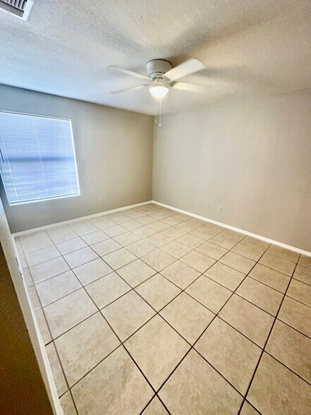 Building Photo - 13133 Independence Ave