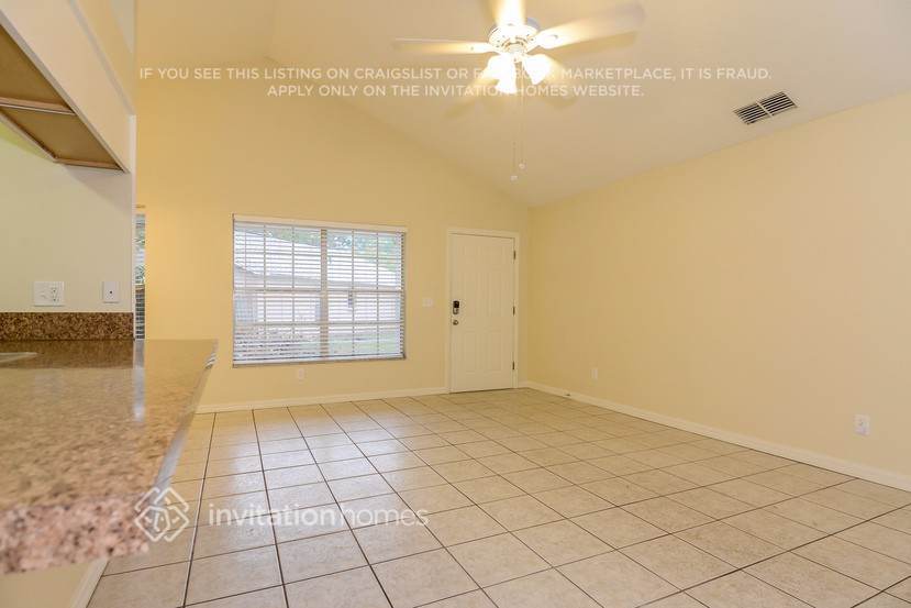 Building Photo - 3764 Carmichael Ct