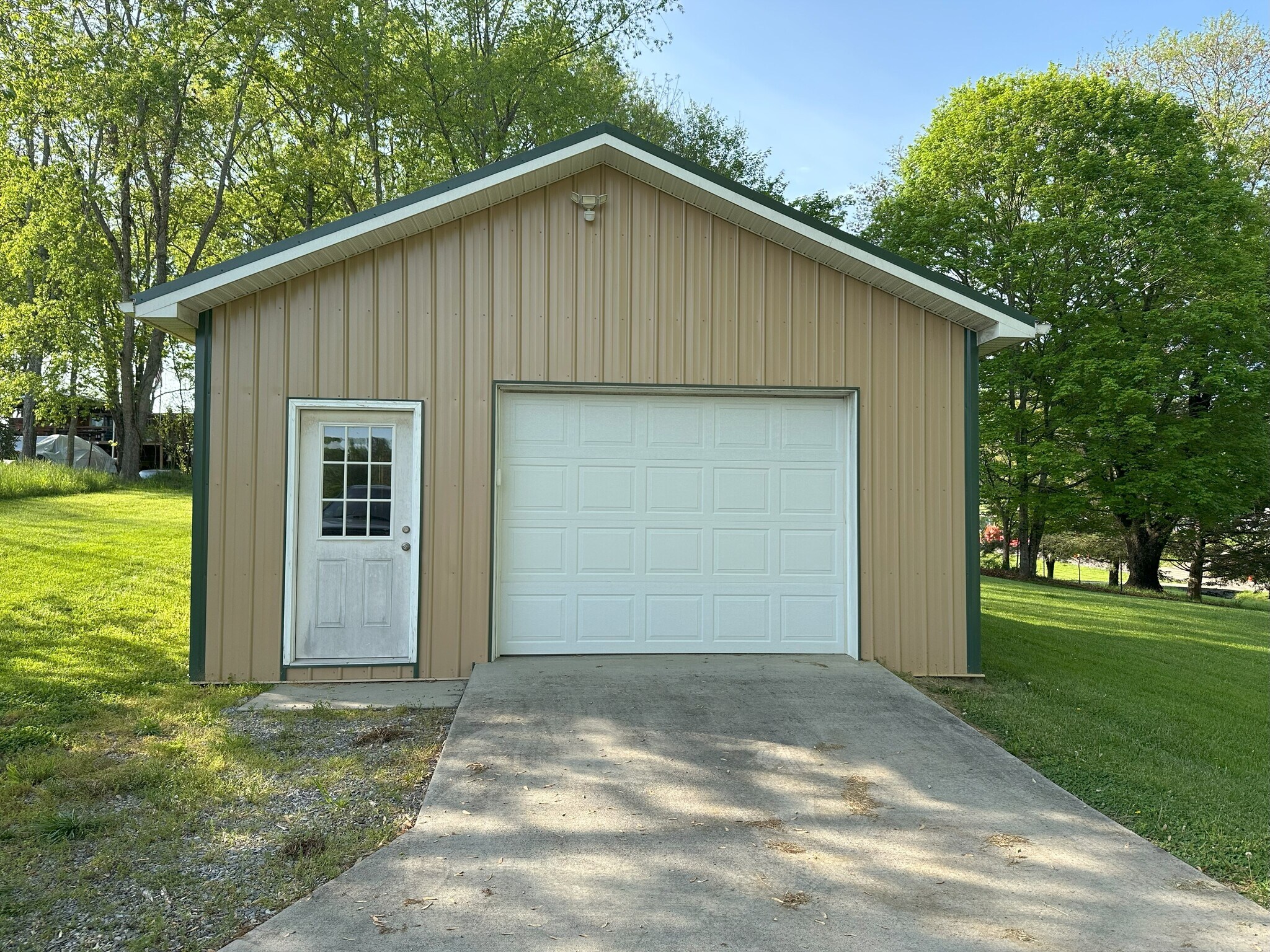 Detached Garage 20x30 - 11414 Goose Creek Rd