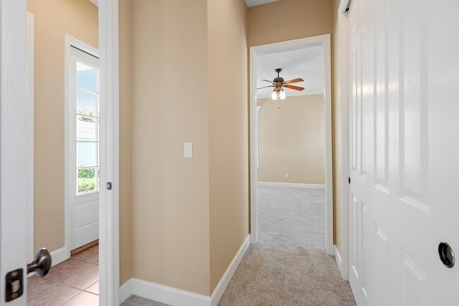 Building Photo - 4244 Grove Park Dr