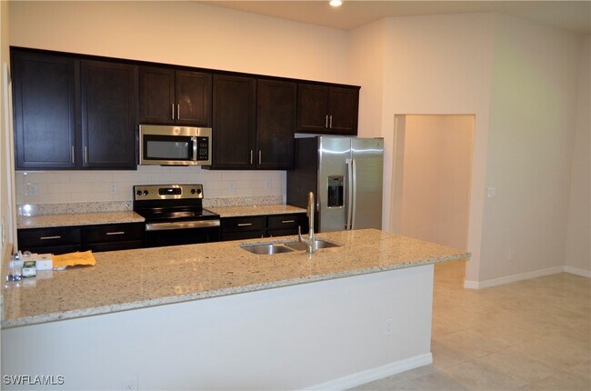 Building Photo - 3722 NE 16th Pl