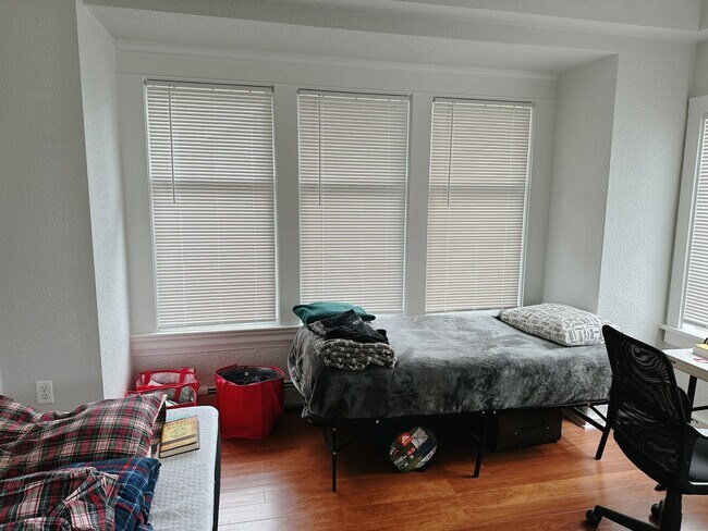 Building Photo - 821 Billy Frank Jr. St