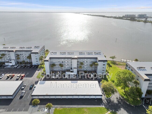 Building Photo - 3799 S Banana River Blvd