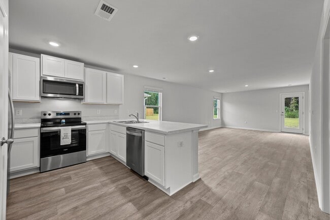 Building Photo - 2098 Course Ln