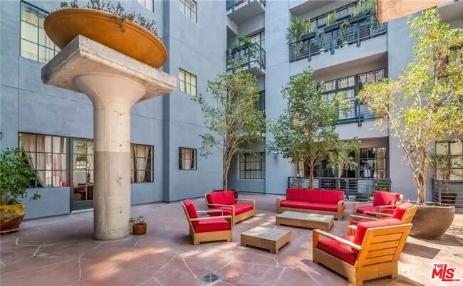 Building Photo - 420 San Pedro St