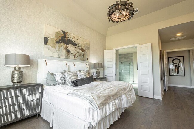 Building Photo - 217 Northcrest Dr