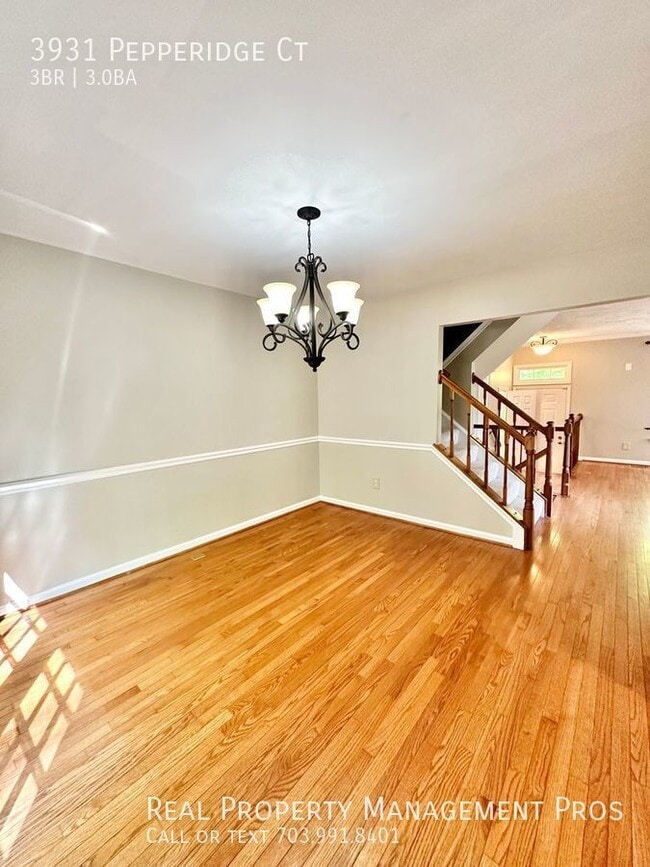 Building Photo - 3931 Pepperidge Ct