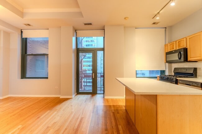 Building Photo - 208 W Washington St