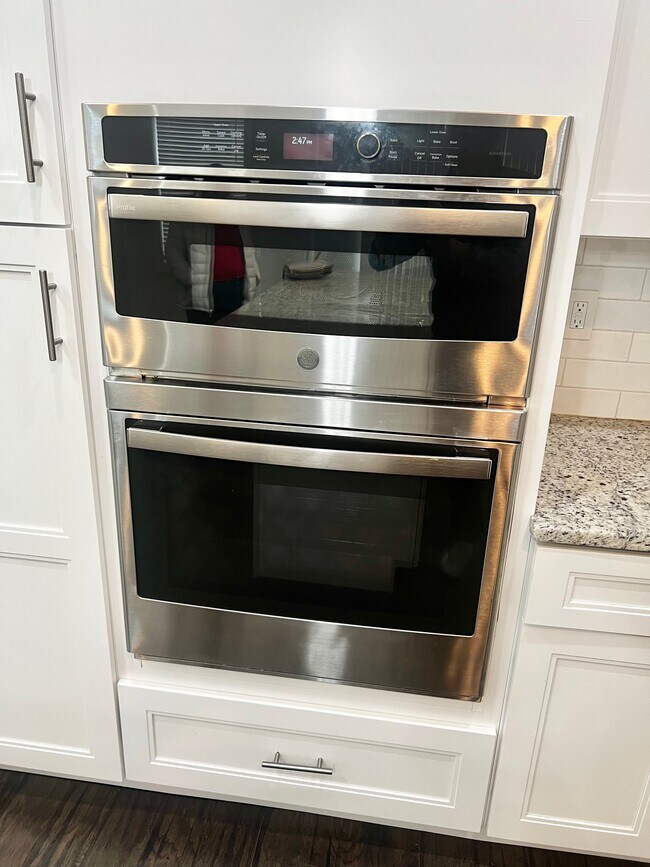 Building Photo - 110 Samjan Cir