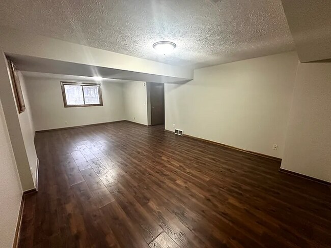 Building Photo - 1317 N 159th St