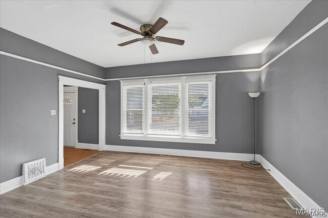 Building Photo - 221 Lebanon Ave