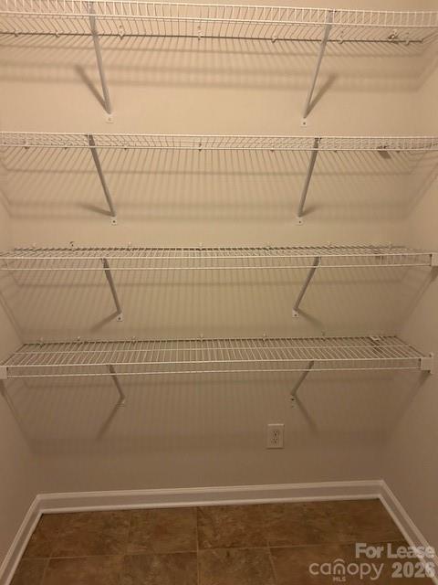 Building Photo - 9927 Paxton Run Rd