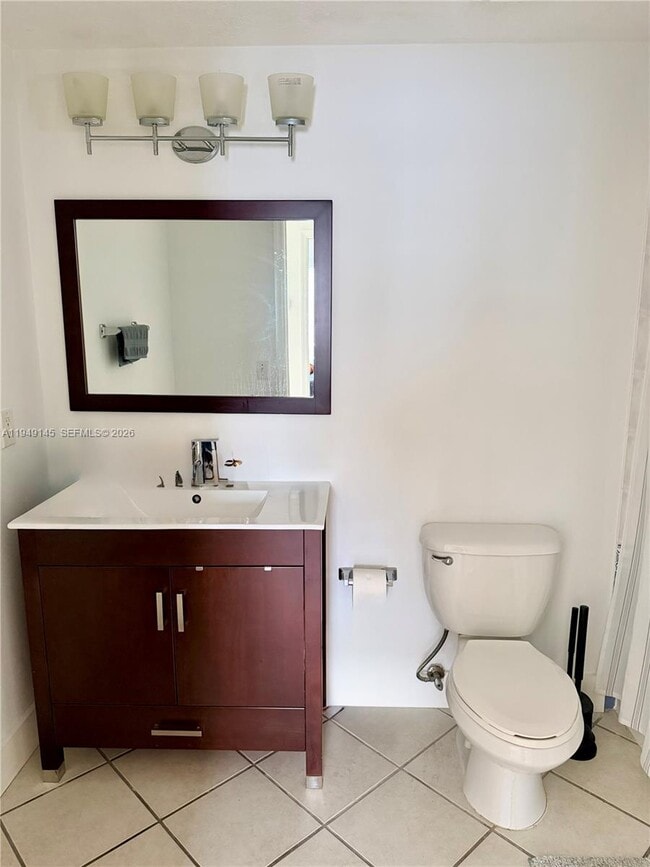 Building Photo - 3500 Coral Wy