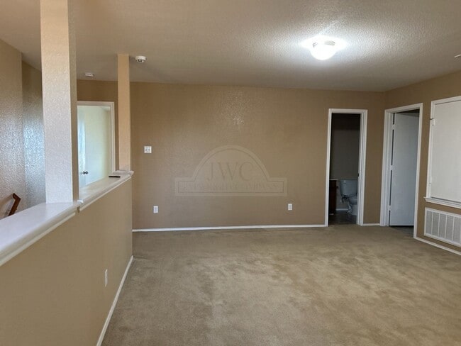 Building Photo - 204 W Gemini Ln