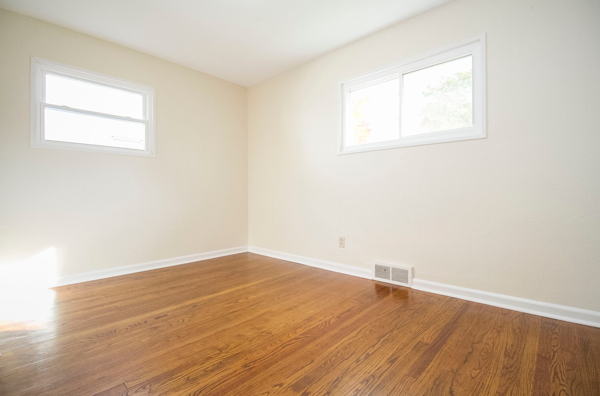 Building Photo - 1758 Talbot St