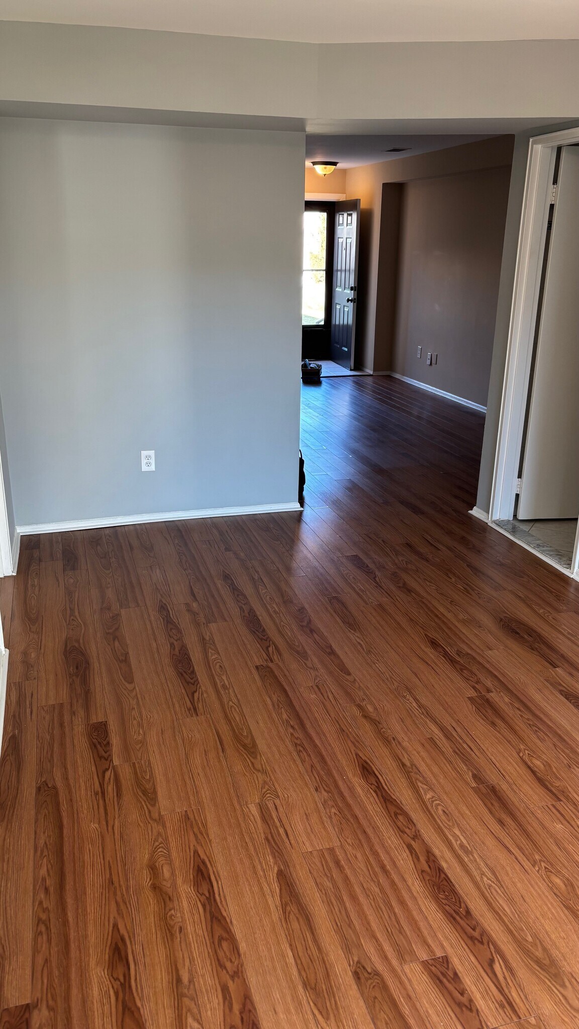 Building Photo - 30-13 Prospect St