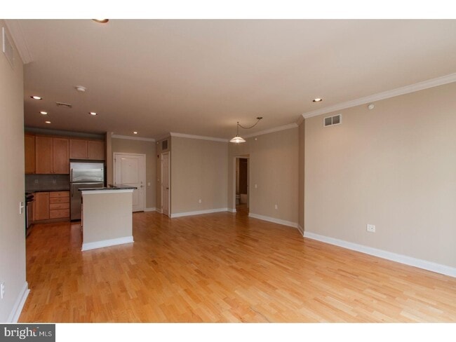 Building Photo - 500 Admirals Way
