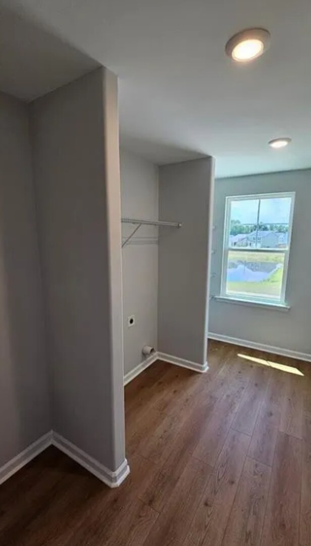 Building Photo - Beautiful 5BR, 3BA Home in Desirable Brookline at Godley Station!