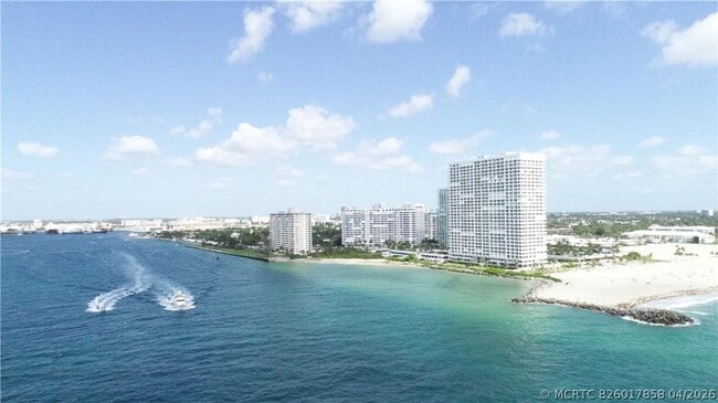 Building Photo - 2200 S Ocean Ln