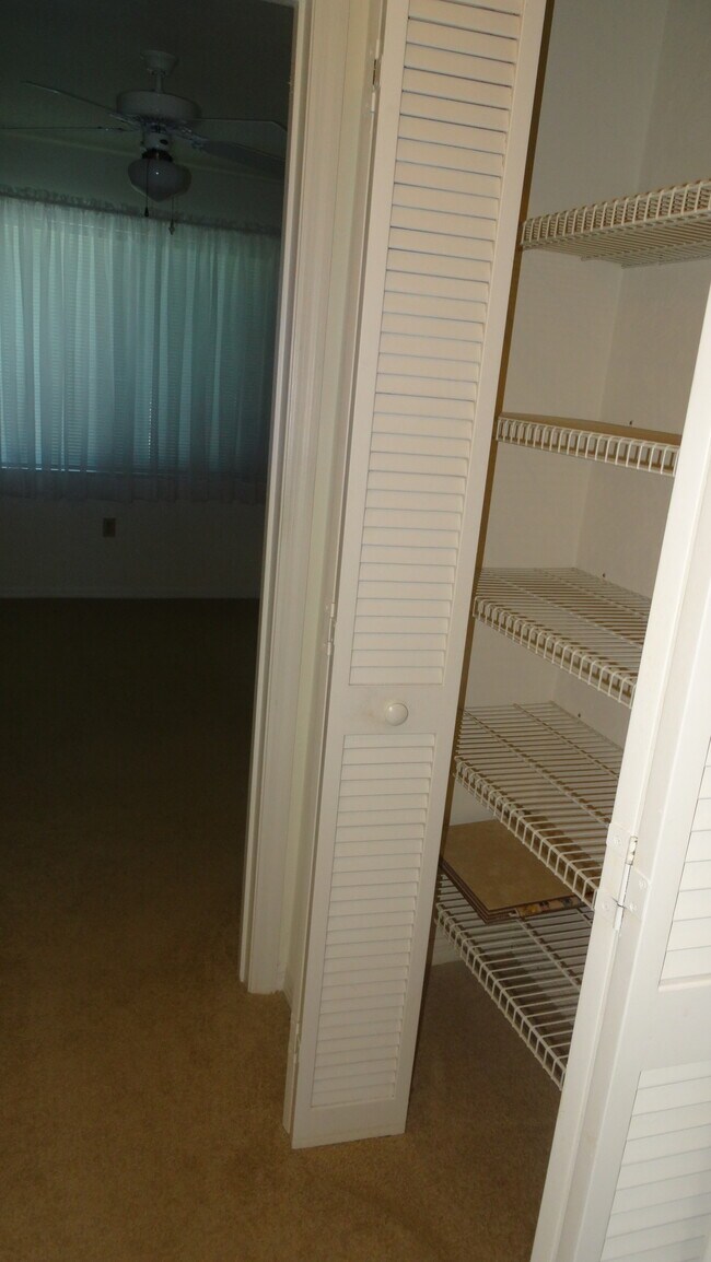 Building Photo - 2342 N Gadsden Pt