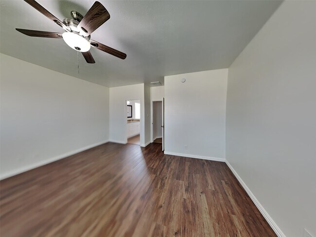 Building Photo - 6434 Tea Tree Dr