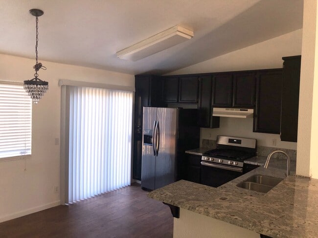 Building Photo - Ready to Move? Pet Friendly