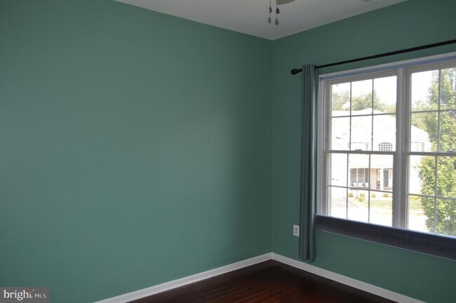 Building Photo - 43308 Barnstead Dr