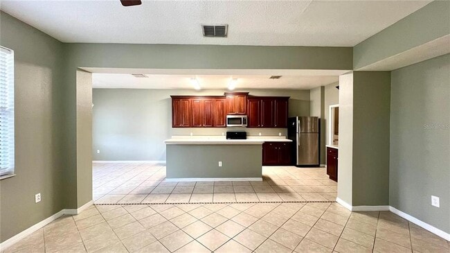 Building Photo - 338 Sand Ridge Dr