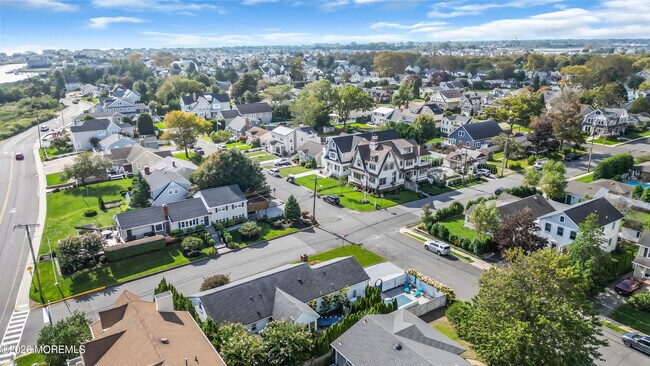 Building Photo - 67 N Farragut Ave