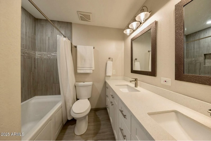 Building Photo - 1946 E Wesleyan Dr