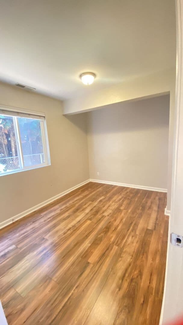 Building Photo - Adorable one bedroom one bathroom home!