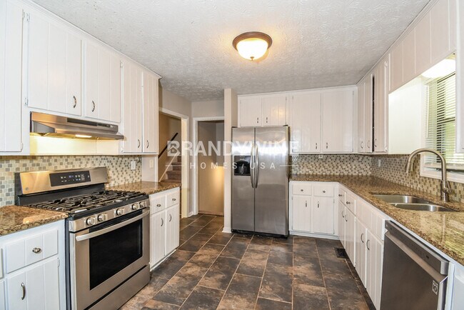 Building Photo - 4839 Caboose Ln NW