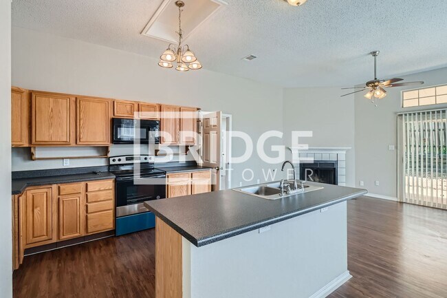 Building Photo - 5908 Firethorn Dr