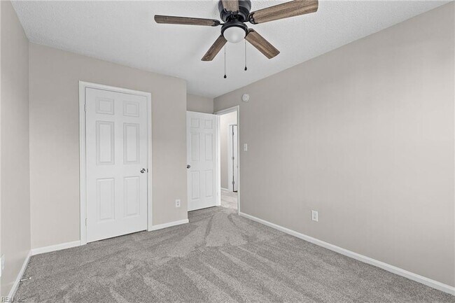 Building Photo - 1619 Slidell Ln